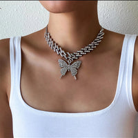 CUBANA MARIPOSA MUJER