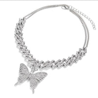 CUBANA MARIPOSA MUJER