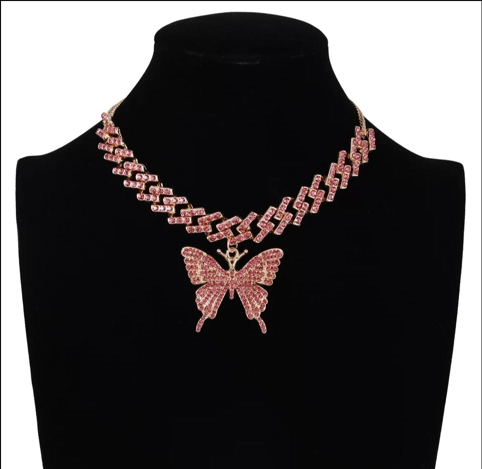CUBANA MARIPOSA MUJER