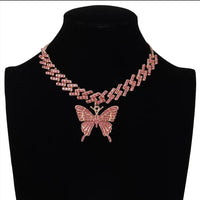 CUBANA MARIPOSA MUJER