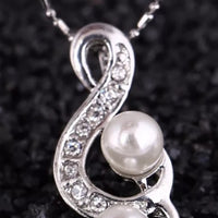 COLGANTE MUSICAL CON PIEDRA
