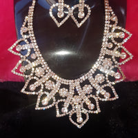 SET GOTA DE AGUA GARGANTILLA Y PENDIENTES