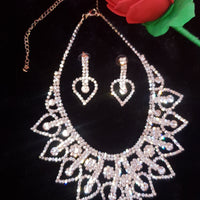 SET GOTA DE AGUA GARGANTILLA Y PENDIENTES