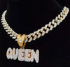COLGANTE QUEEN BRILLANTES LETRAS G